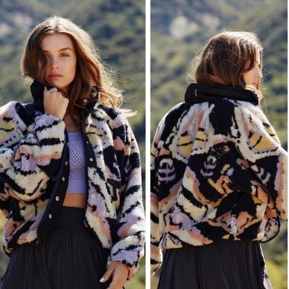 Free People Jackets & Blazers - Free People Jacket Rocky Ridge Hit the Slopes Black Combo Fleece Teddy Small